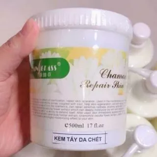 Gel tẩy da chết mặt Hoa Cúc, hũ 500gr