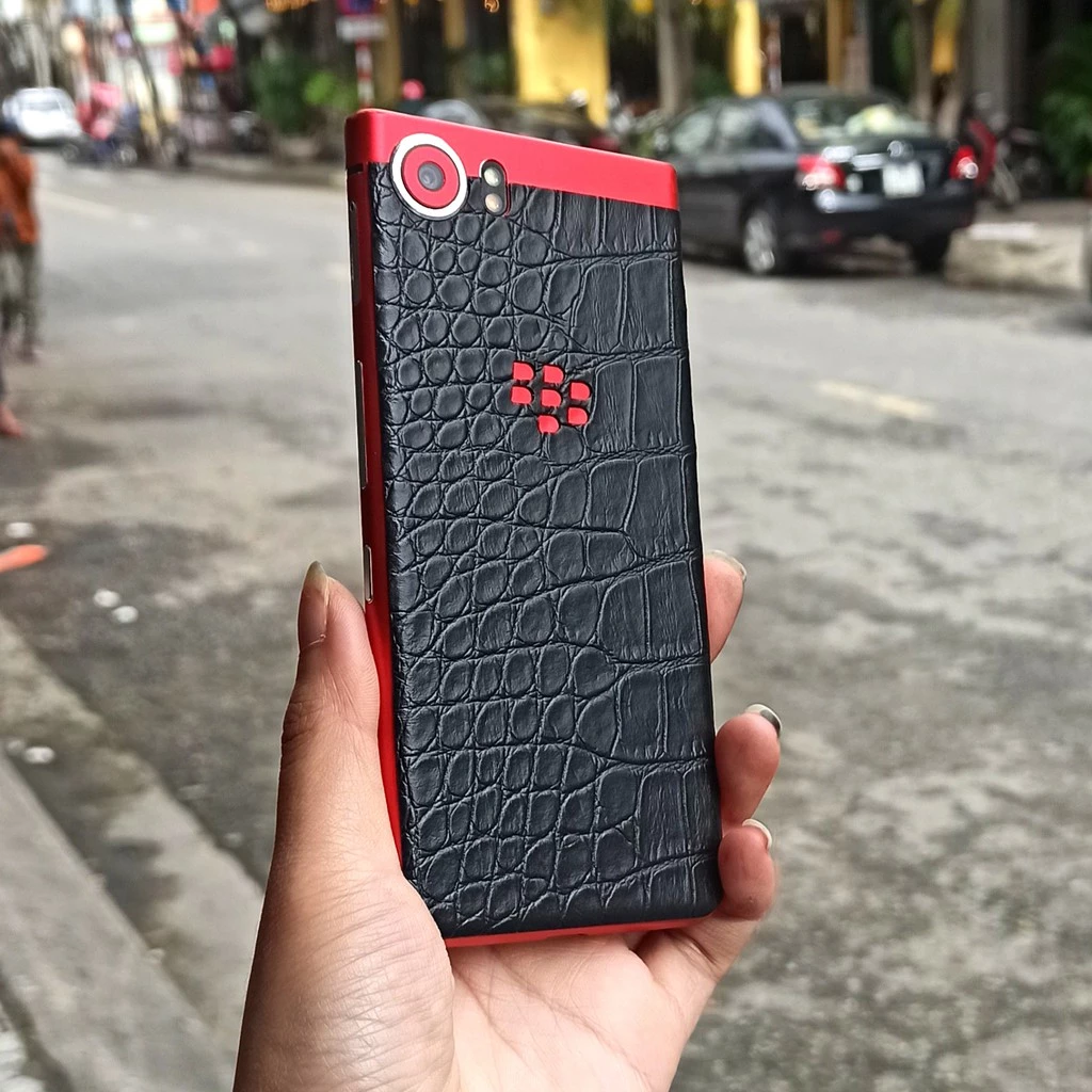 skin dán full lưng và viền blackberry keyone