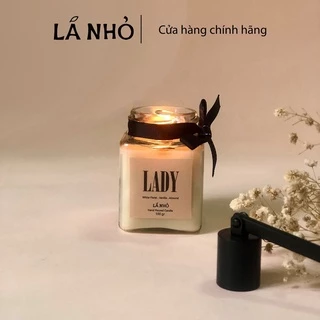 Nến thơm handmade LÁ NHỎ -  Lady ( White Floral - Vanilla - Almond) - Tinh tế - Quyến rũ - Ngọt ngào