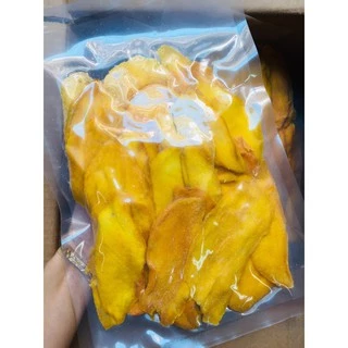 400g xoài chín sấy dẻo chua chua ngọt ngọt nhẹ, xoài chín sấy nên thơm dẻo ngon