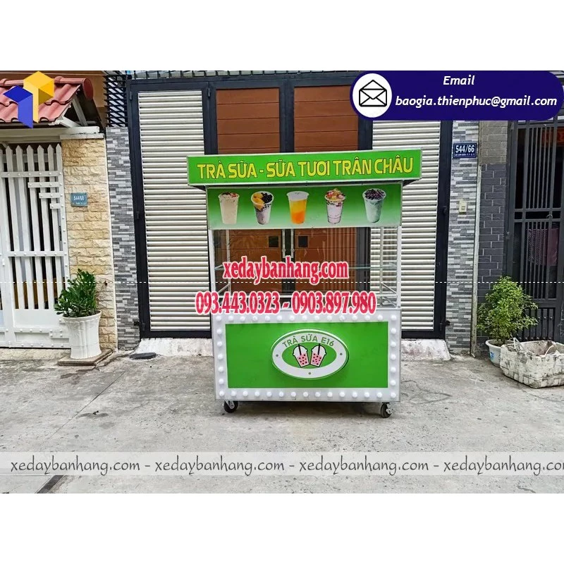 Tủ kiếng bán trà sữa cao cấp - xedaybanhang.com