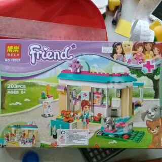 Lego friend 10537. 203 khối. Trạm thú y.