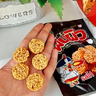 01 Gói Snack Mì Tôm Ăn Sống Vị Gà Cay Thái Lan 38gr (dạng viên) (Date: 24 tháng) - Giao ngẫu nhiên.