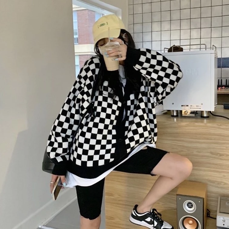 Áo Cardigan Cúc Cài Cổ V Họa Tiết Bàn Cờ Trẻ Trung Cá Tính/ Áo Khoác Nhẹ Nữ Tay Dài Mặc Thu Đông Dáng Rộng B7L