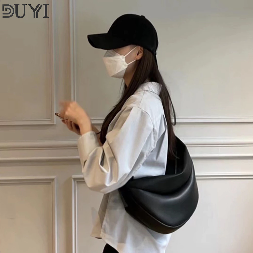 Phụ nữ mới xiên satchel túi thể thao túi gói bánh bao mềm mềm gói một vai miễn phí túi DUYI