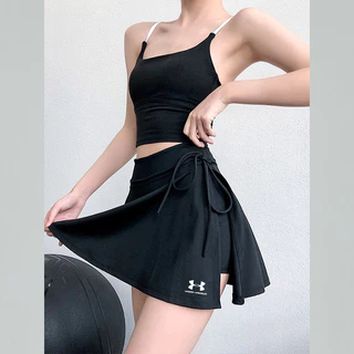 Under Armour 2024 Thể Thao Mới Yoga Váy Ngắn Nữ Quần Vợt Chống Ánh Sáng Giả Hai Mảnh Bên Chia Mini Tập Gym Váy Ngắn Thời Trang Đơn Giản Xếp Ly Váy Ngắn