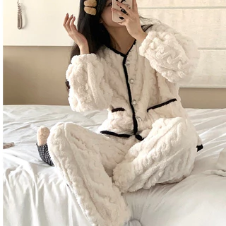 DIAKE❤Bộ Đồ Ngủ pijama công chúa  Chất Nỉ Phối Lông Cừu San Hô Dày Dặn Ấm Áp Thời Trang Thu Đông Dễ Thương Cho Nữ