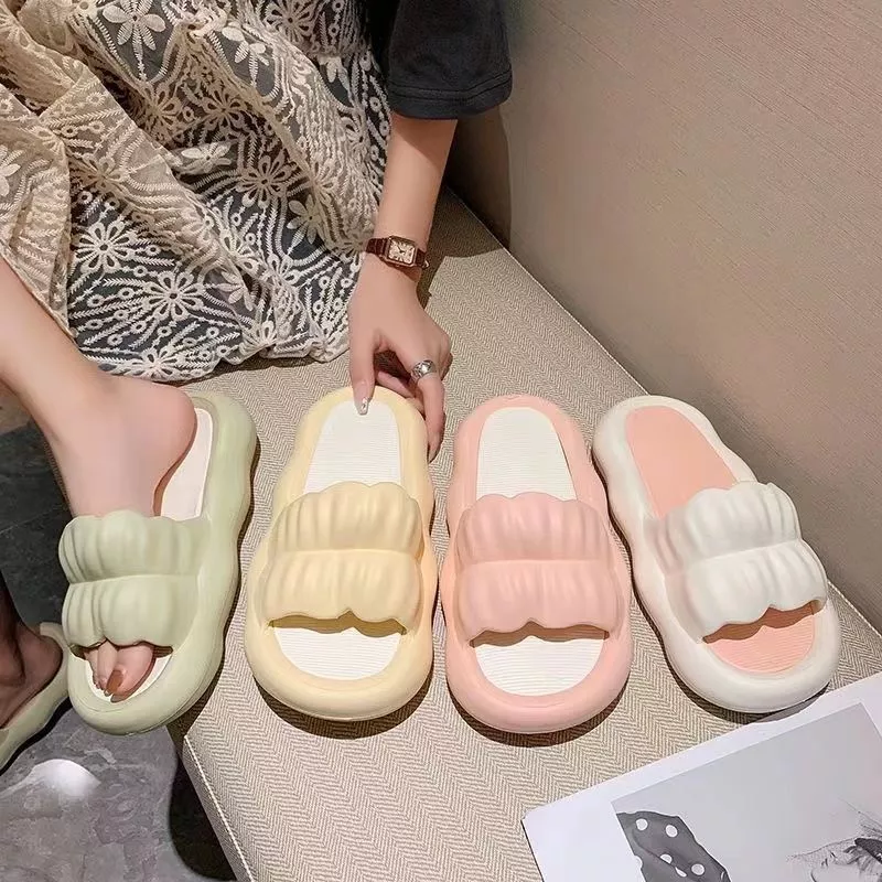 Dép đế mềm hình cánh hoa đơn giản chống trượt cho nữ