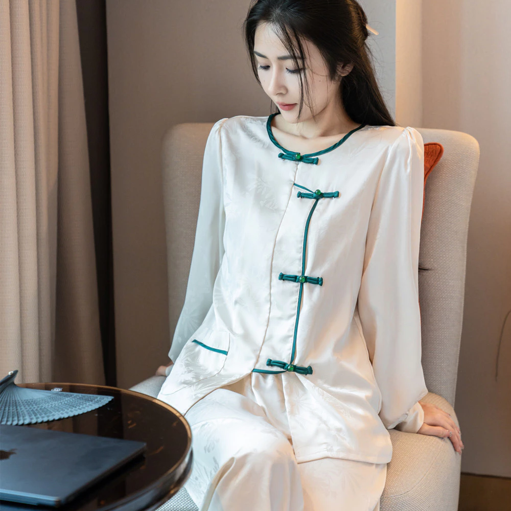 Bộ Đồ Ngủ Nữ Băng Lụa Cao Cấp Xuân Thu Dài Tay Ngọt Ngào mùa hè Homewear Phù Hợp Với M-XL