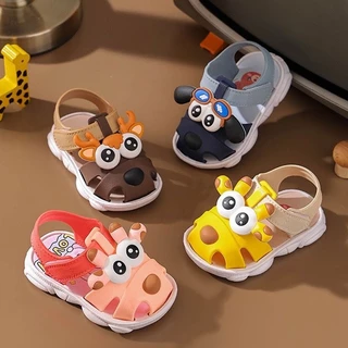 Đế Mềm Giày Sandal Trẻ Em Hoạt Hình Mới Dễ Thương Cho Bé Chống Trơn Trượt Giày Đi Bộ Ngoài Trời Nam Nữ Sandal bé trai và bé gái