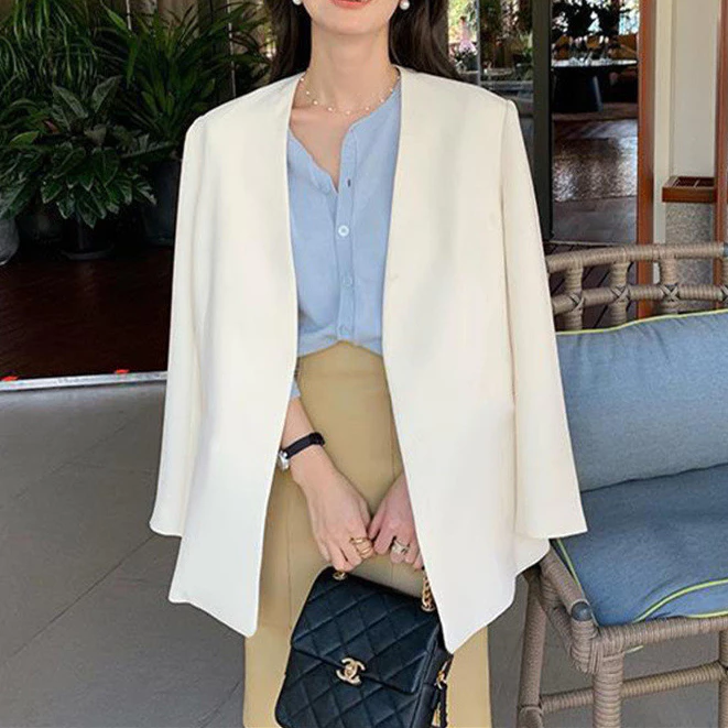 Màu Be Phù Hợp Với Áo Khoác Nữ Mùa Xuân 2024 Phong Cách Mới Nhỏ Ngoại Thương Nữ Thần Quạt Thường Ngày Sang Trọng Nhỏ Phù Hợp Với Nữ