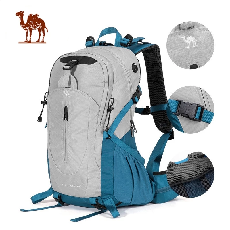 Ba lô CAMEL CROWN  sức chứa lớn phù hợp để đi du lịch.