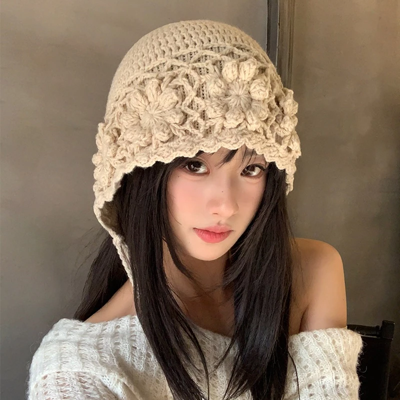 Mũ len nữ hai mặt dệt kim tay vẽ hoa ba chiều, bảo vệ tai mùa thu