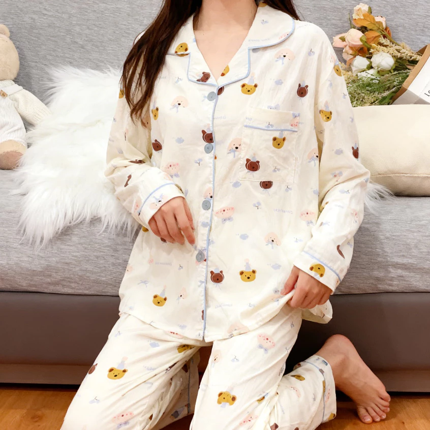 Bộ đồ ngủ dài tay chất liệu cotton với họa tiết hoạt hình đáng yêu và thiết kế tối giản ,Thiết kế mỏng