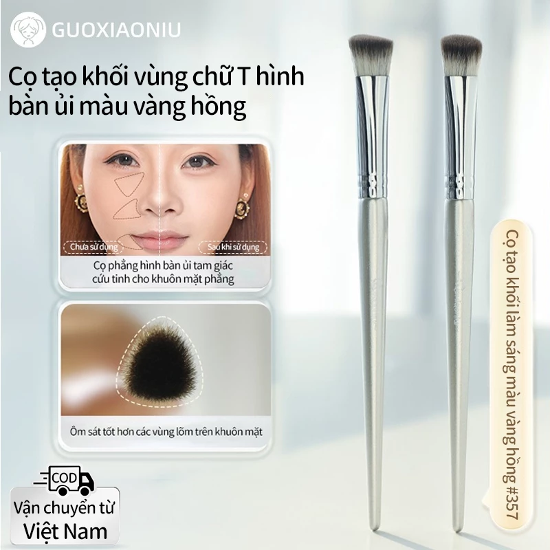 Bàn chải trang điểm vát hình tam giác GUOXIAONIU Vàng hồng #357 Để pha trộn làm nổi bật, làm sáng trung tâm khuôn mặt và che khuyết điểm cho hiệu ứng tự nhiên.