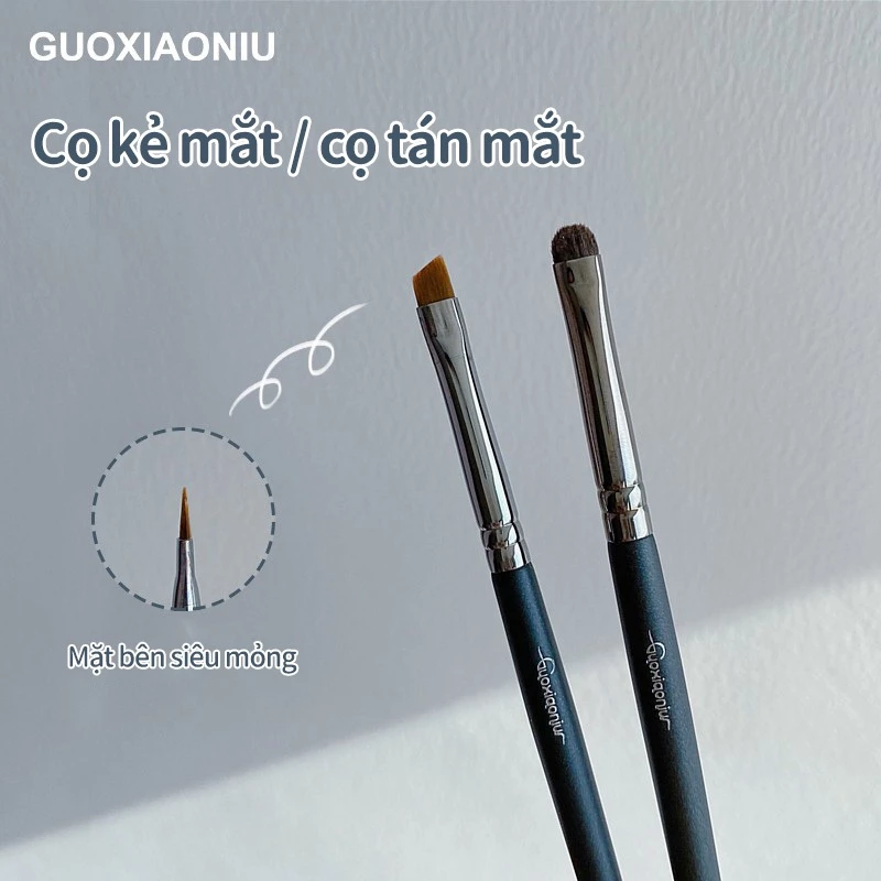 GUOXIAONIU bộ 2 cọ kẻ mắt mí dưới gồm cọ kẻ mắt xéo nhỏ và cọ dặm eyeliner giúp tán mắt khói và vẽ mí chính xác dễ dùng