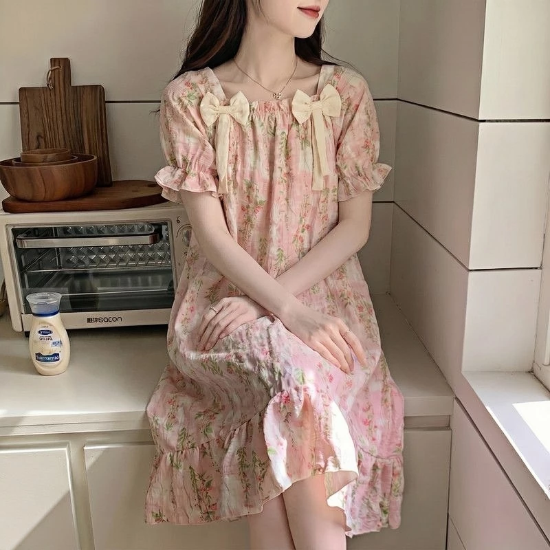 Đầm ngủ chất liệu Cloud Cotton cho nữ – Mẫu mới hè 2026 – Dáng dài tay ngắn mỏng nhẹ, phong cách ngọt ngào dành cho nữ sinh & thiếu nữ mặc nhà.