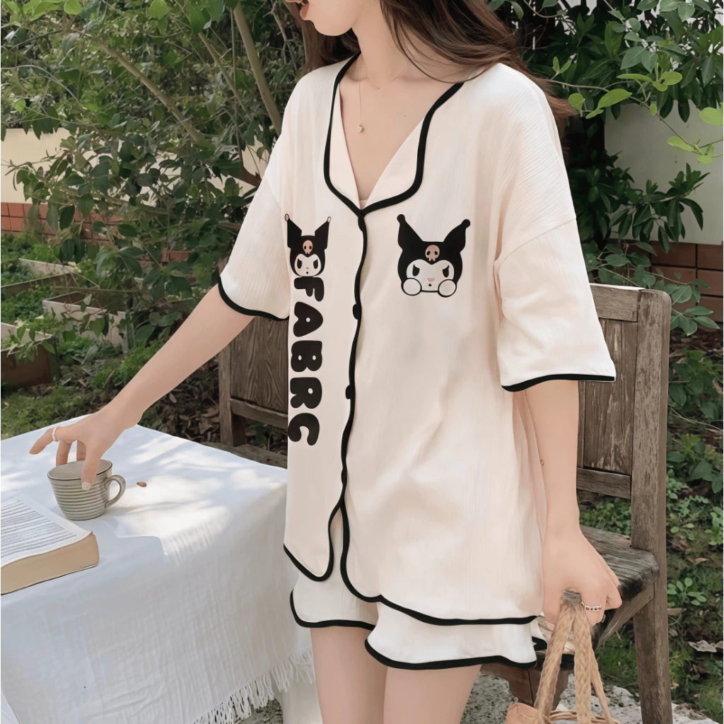 【Mới Xuân Hè 2026】Bộ đồ ngủ nữ tay ngắn + quần đùi, chất mát mặc nhà hay đi chơi đều được, in hình thú dễ thương kiểu cardigan họa tiết hoạt hình, form rộng dáng ngắn tay trẻ trung, thoải mái mặc xuống phố – Sang trọng nhẹ nhàng