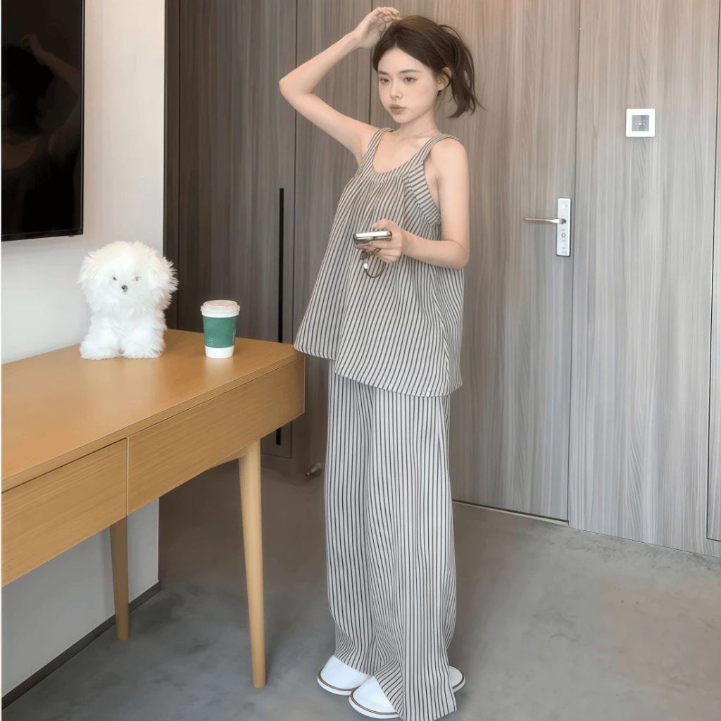 Bộ đồ ngủ nữ mới thu xuân 2026: Áo dây quai không tay in sọc đen + quần dài cotton mềm mại, lưng thun co giãn, dáng rộng thoải mái【mặc nhà hay đi chơi đều xinh】