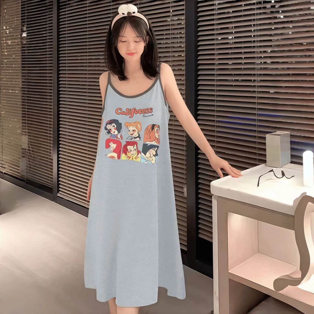 Bộ đầm ngủ nữ mới hè 2026: Áo dây quai màu trơn dễ thương, chất cotton mềm mại, in họa tiết hoạt hình ngọt ngào, dáng rộng thoải mái【mặc nhà hay đi chơi đều xinh】