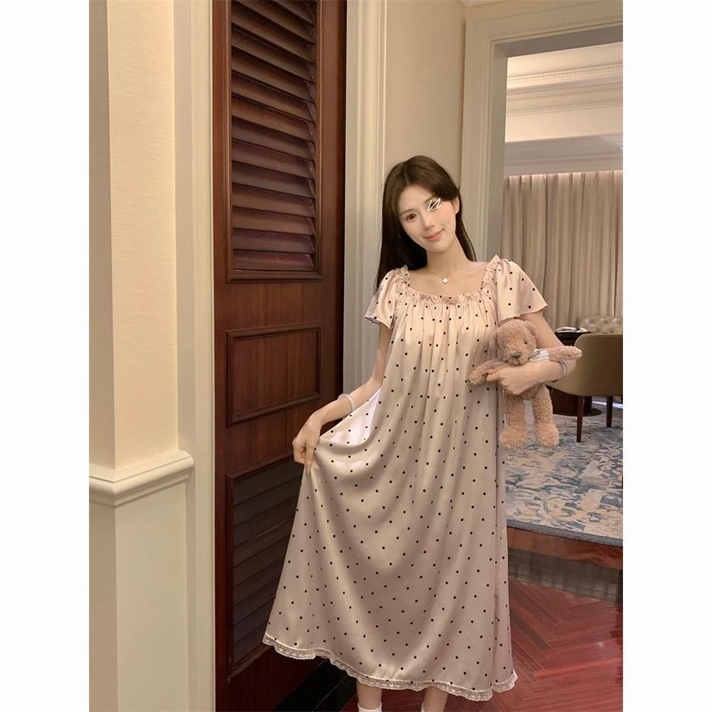 Váy ngủ viền cổ vuông chấm bi dành cho nữ mặc ở nhà dài