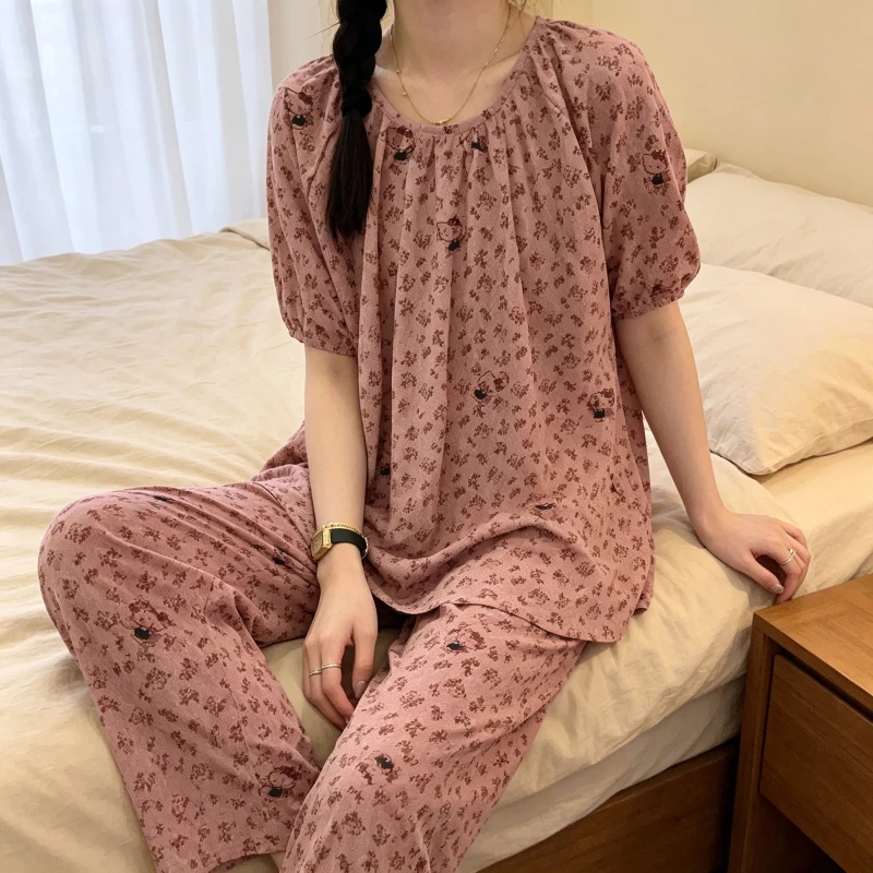 Bộ đồ ngủ mùa hè cho nữ – Họa tiết mèo & hoa nhỏ dễ thương – Áo tay ngắn + quần dài – Phong cách thoải mái, phong cách Hàn Quốc – Có thể mặc ở nhà hoặc ra ngoài – Chất cotton mềm mại, mặc nhà mát mẻ, thư giãn