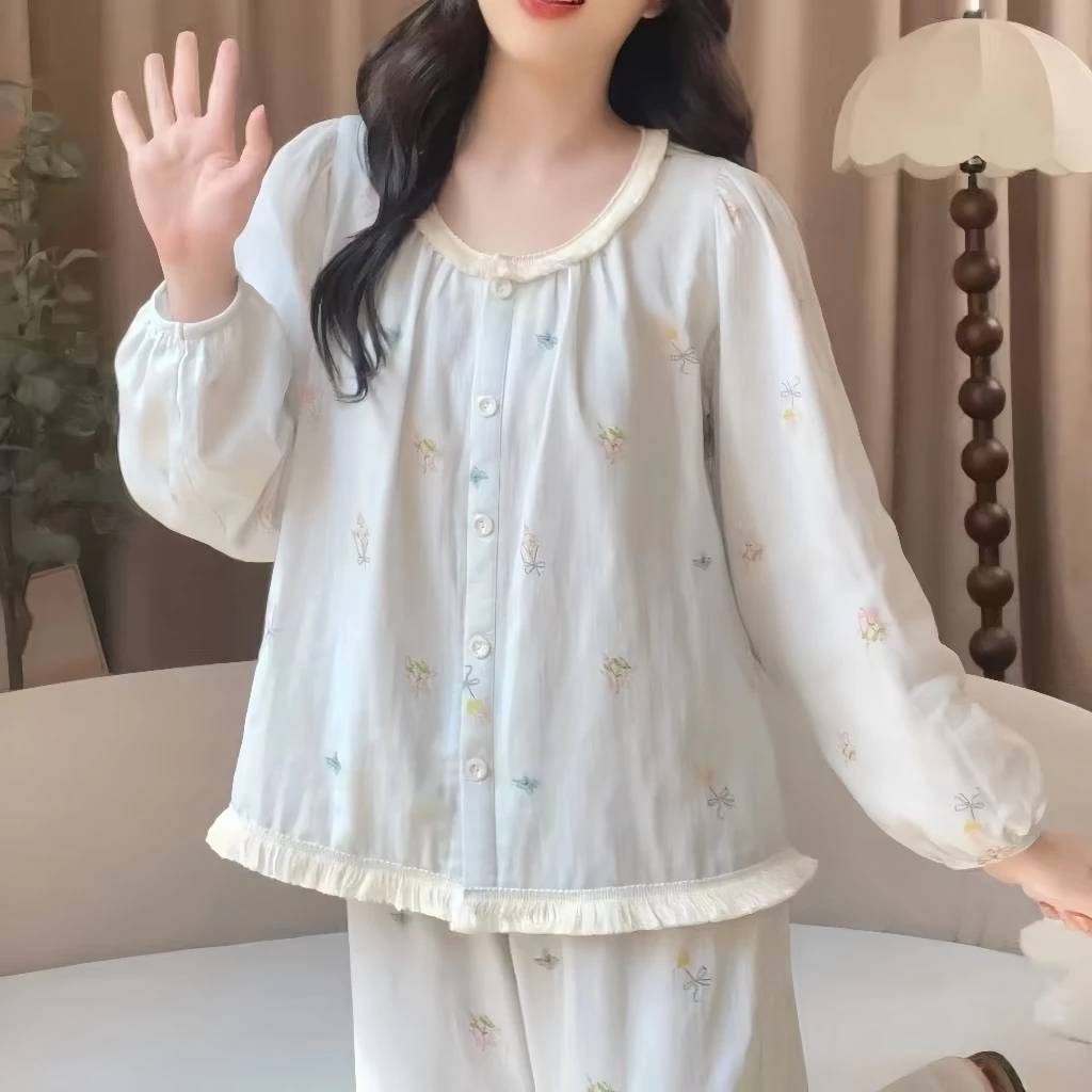Bộ đồ ngủ mùa xuân thu cho nữ – Áo dài tay + quần dài – Chất Cloud Cotton mềm mại – Phong cách công chúa dễ thương, thiết kế rộng rãi – Mặc nhà thoải mái, phong cách Hàn Quốc – Mẫu mới 2026 – Phong cách ngọt ngào, nhẹ nhàng