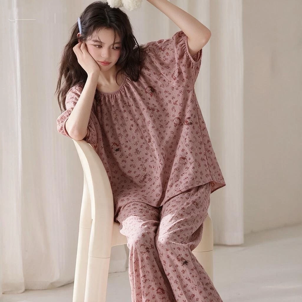 Bộ đồ ngủ 2026 mới nhất - Cotton nguyên chất mỏng nhẹ - Thoáng mát - Áo ngắn tay + quần dài - Phong cách Hàn Quốc thời trang - Mẫu hot bán chạy - Free ship ✅ Giao hàng trong ngày