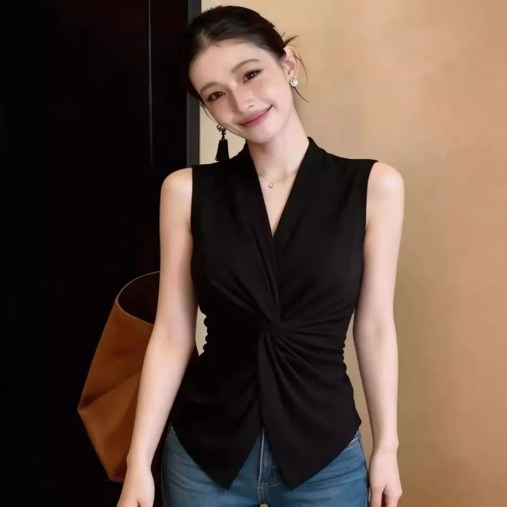 ViViApalael Women 's: Áo không tay cổ chữ V xoắn và viền bất đối xứng – Mảnh sành điệu, đa năng và tinh tế#26218