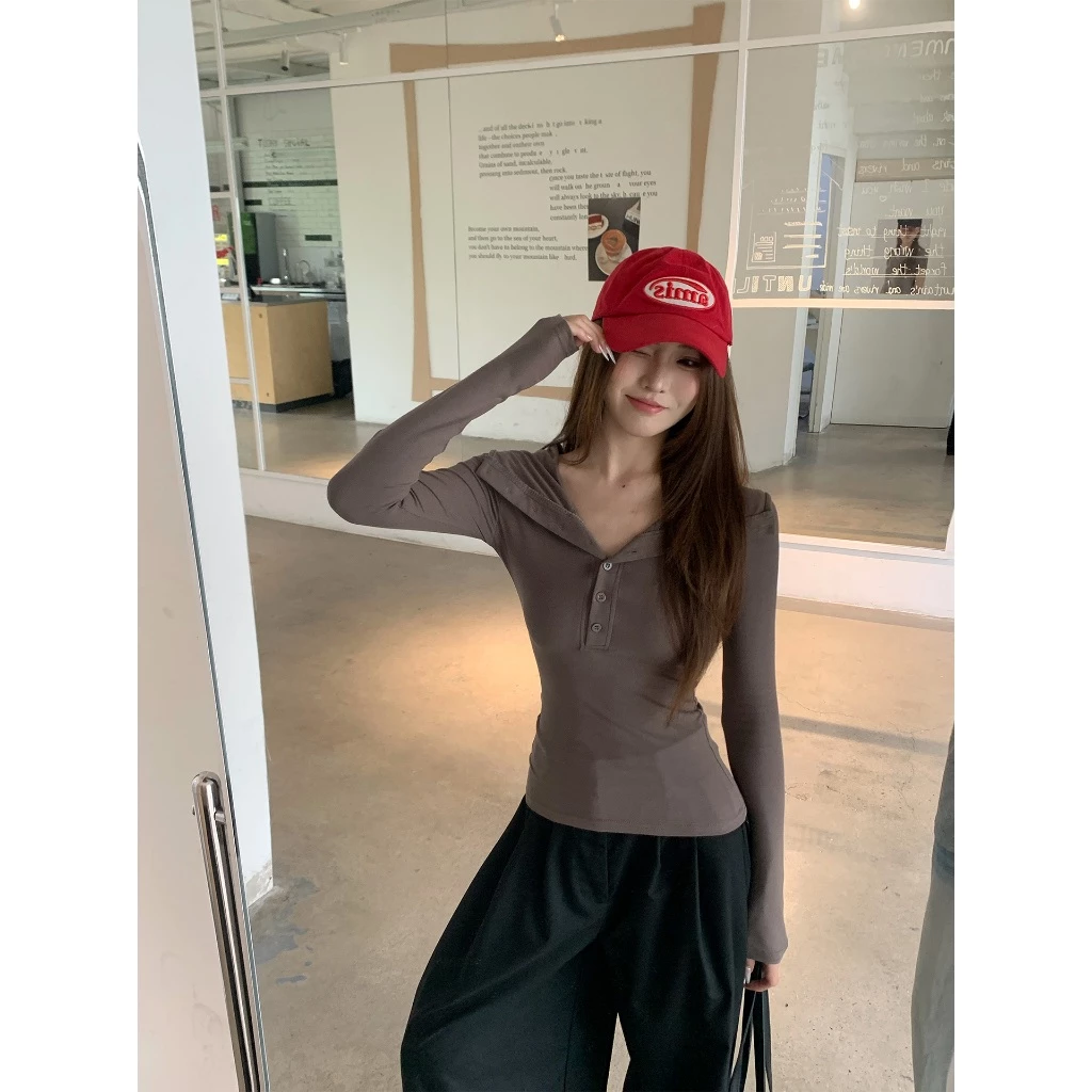 ViViApparel Nữ: Áo lót lớp đế dài tay có mũ trùm đầu kiểu Mỹ với thiết kế thắt lưng.#26293