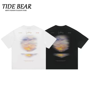 TIDE BEAR Áo thun nam ngắn tay  thời trang và phổ biến của Mỹ dáng rộng thường ngày in hình bình minh chất lượng cao phong cách trung tính phong cách Hồng Kông cổ tròn ngắn tay