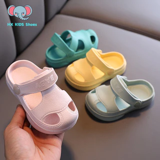 Giày sandal đế mềm đục lỗ họa tiết hoạt hình thời trang hè cho bé trai / gái