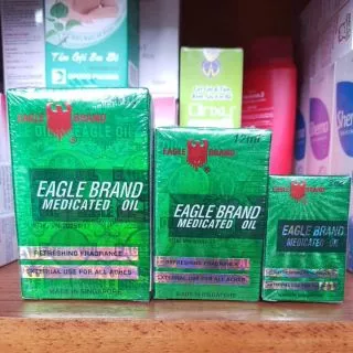 Dầu xanh con ó 1 nắp singapore eagle brand medicated