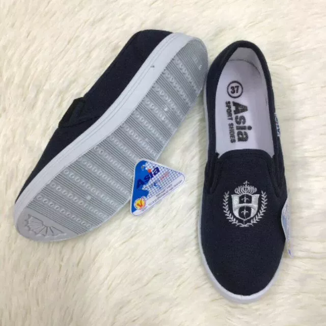 Giày vải xanh và trắng Asia các loại form cho nữ và em bé dành cho học sinh , tập thể dục , hội thao. Giày Asia G07 W07