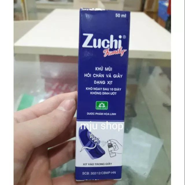 Zuchi xịt giày Family lọ 50ml