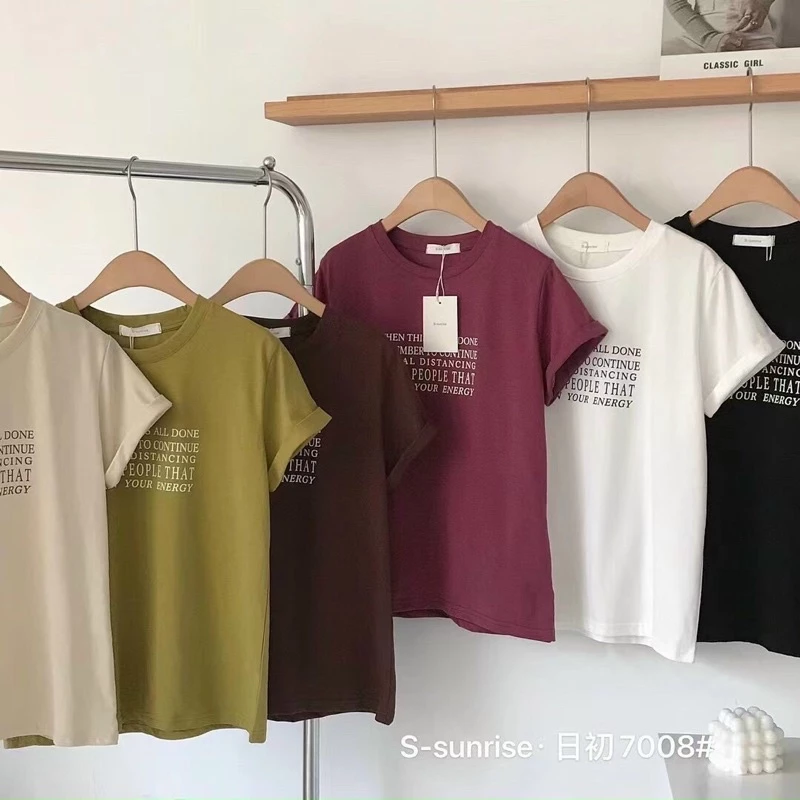 Áo phông chữ form rộng chất cotton Unisex.