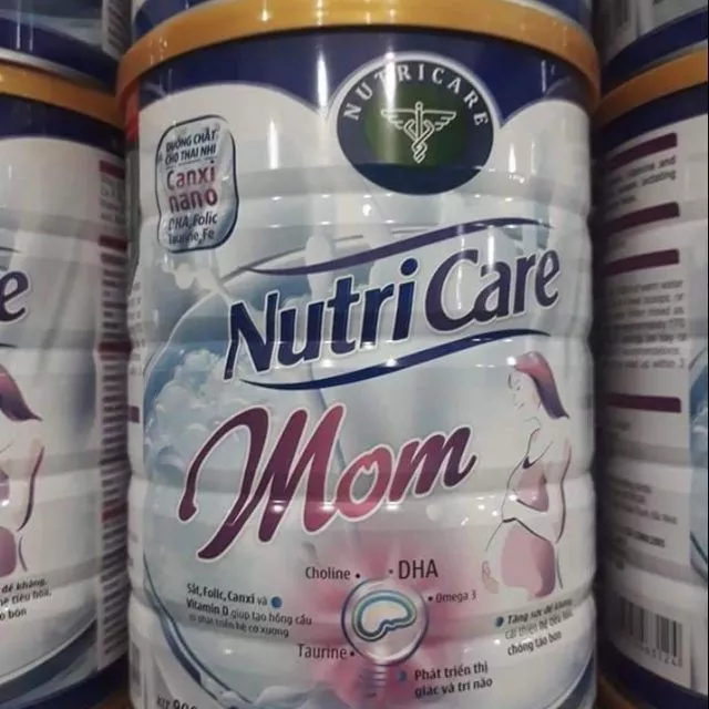 Sữa bầu Nutricare Mom 900g
