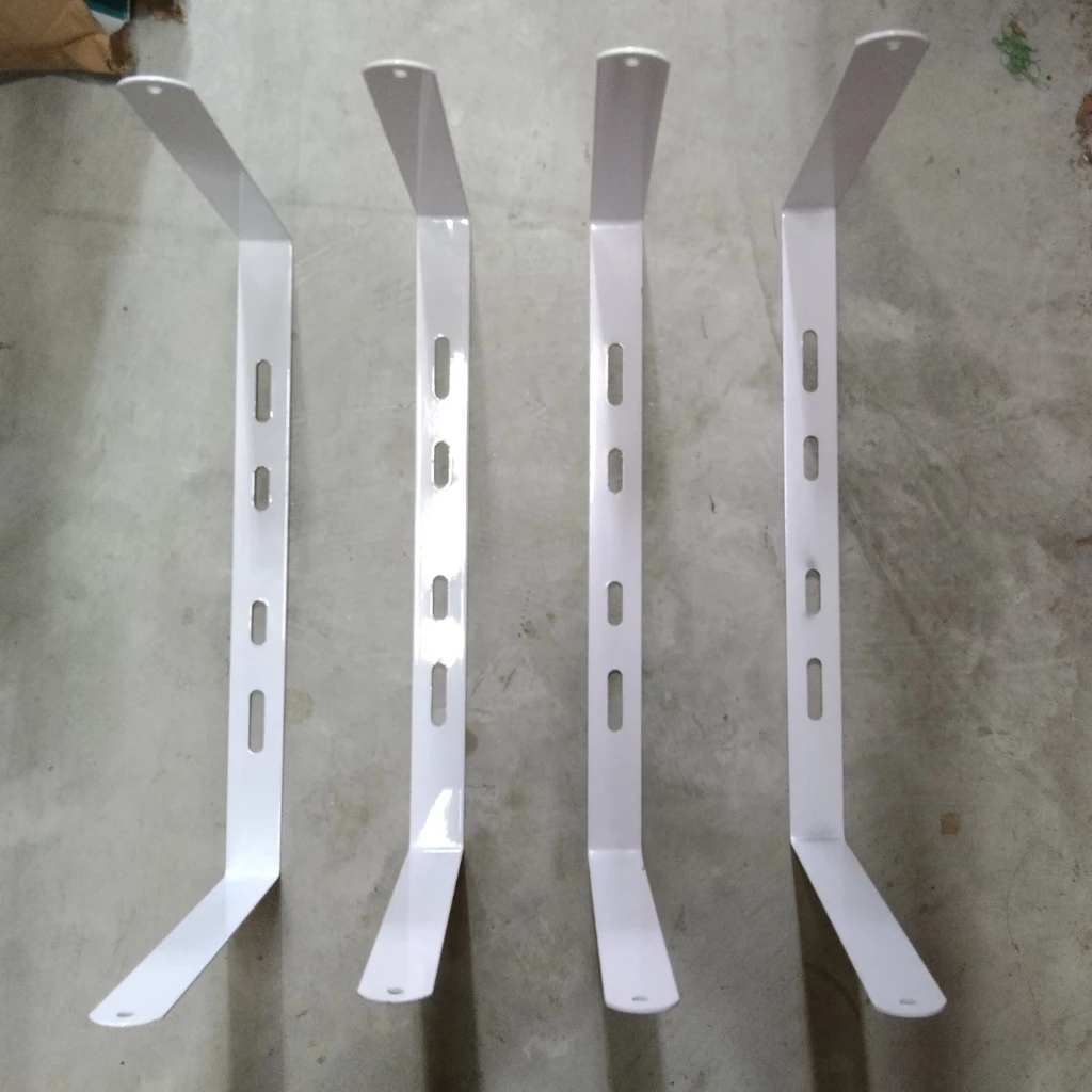 Giá đỡ pin chữ U dùng cho đèn năng lượng mặt trời