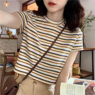 Áo croptop tay ngắn cổ tròn họa tiết kẻ sọc ngang tươi trẻ dành cho nữ