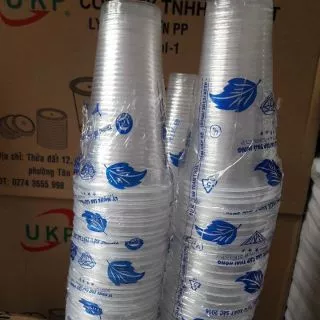 Ly nhựa sọc 600ml (1 cây 50 cái)