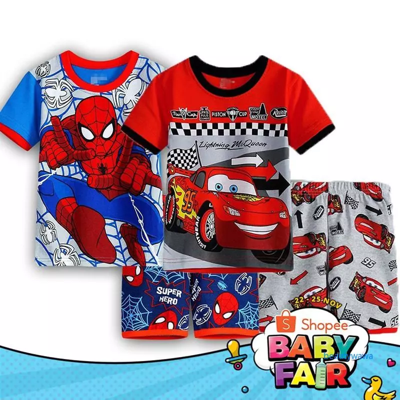 Bộ đồ ngủ áo thun tay ngắn và quần đùi in họa tiết siêu anh hùng dành cho bé trai