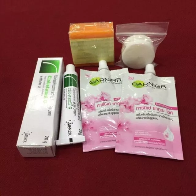 Set clobetamil G kèm 2 kem chống nắng Garnier