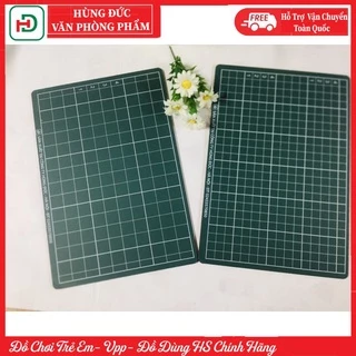 Bảng gỗ học sinh Hùng Đức 7879, 2 mặt sơn xanh Hàn Quốc, chống lóa, chống xước