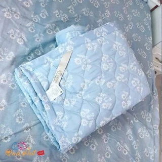 Chăn Hè Siêu Gọn Nhẹ Chất Liệu Cotton Poly Thấm Hút Mồ Hôi Tốt , Chần Bông 3 Lớp Dày Được Chọn Mẫu