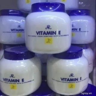 Kem dưỡng ẩm vitamin E Aron THÁI lan
