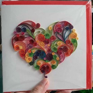 THIỆP QUILLING, THIỆP HANDMADE TRÁI TIM NHIỀU MÀU