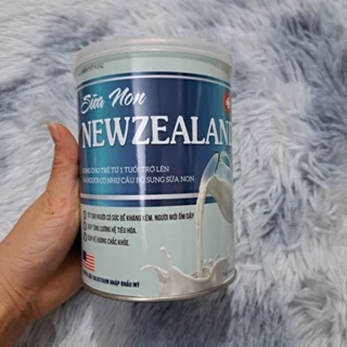 Sữa non NEWZEALAND 900g - Tăng đề kháng phát triển chiều cao trí não cho bé, giúp hồi phục sức khỏe.