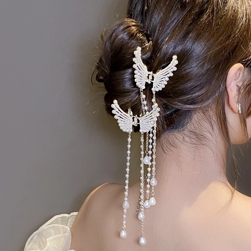 Mã 007 Kẹp Tóc Hình Bướm Đính Ngọc Trai Giả Thời Trang Hàn Quốc