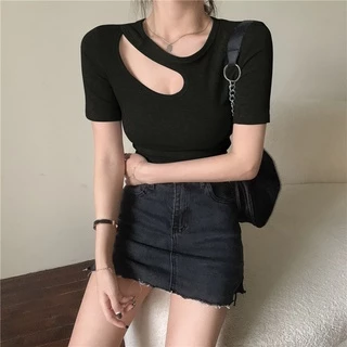 【WANG JIAO ZHAN】 Áo croptop  thun tay ngắn màu trơn thiết kế cắt khoét cá tính thời trang【6761】