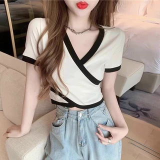 Áo chéo croptop viền trắng đen xinh xắn